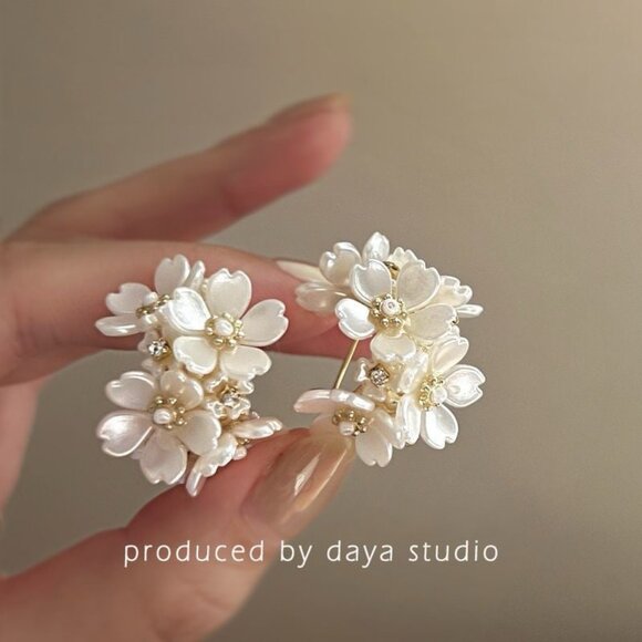 Jewelry - Jasmine French Vintage Flower Hoop Earrings